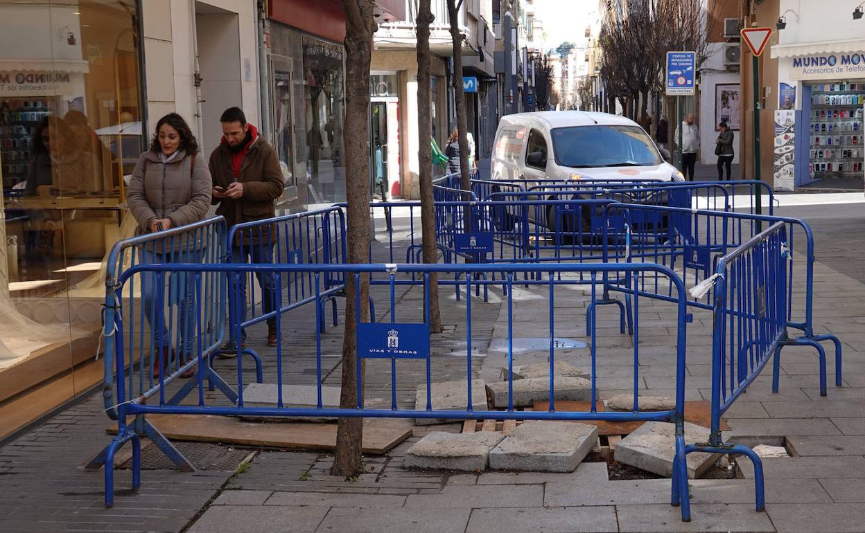 Estado actual del corte de la calle Menacho. 