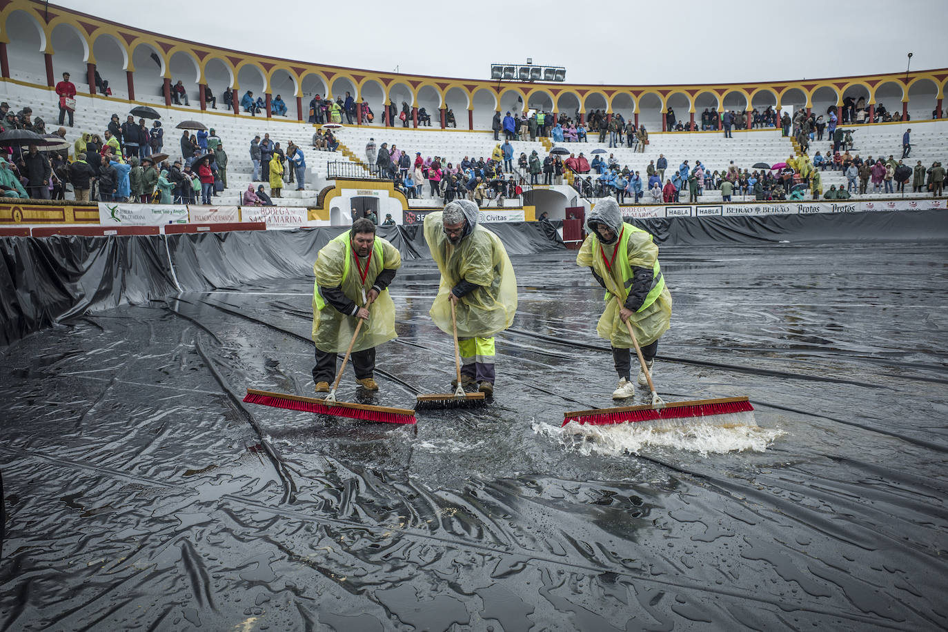 Fotos: La lluvia obliga a suspender el último festejo de la Ferida de Olivenza