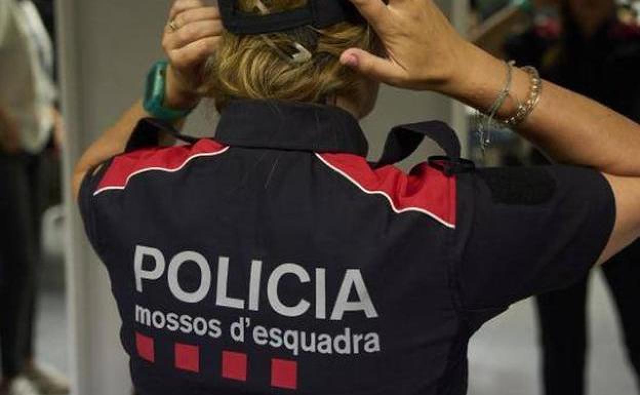 Seis menores violan en grupo a una niña de 11 años en Badalona