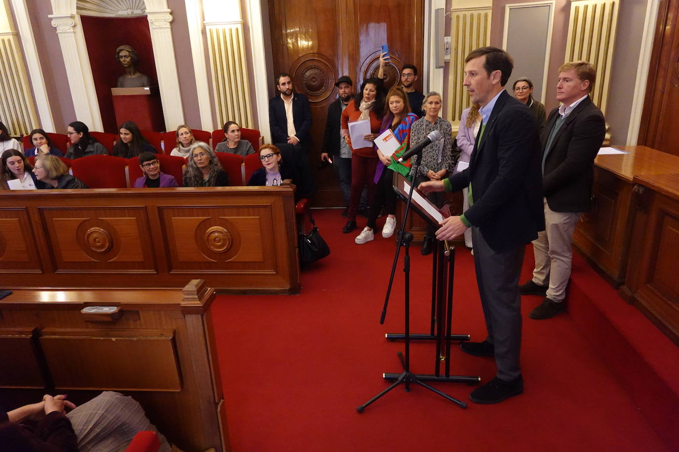 Acto por el 8M en el Ayuntamiento de Badajoz. 