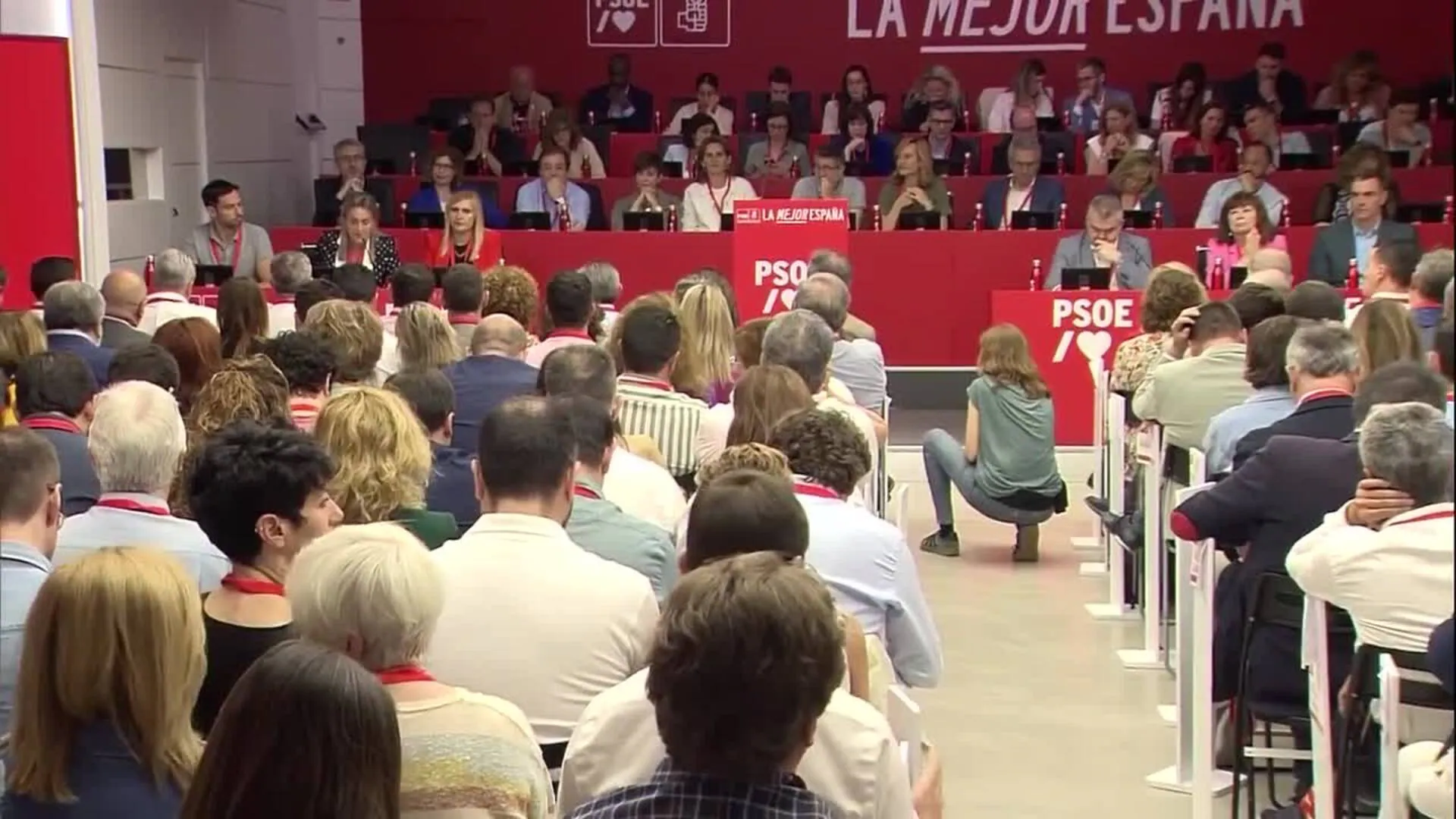 Tolón pide a dirigentes de PSOE "unidad" y que "nadie se preste a ser el tonto útil de la derecha"