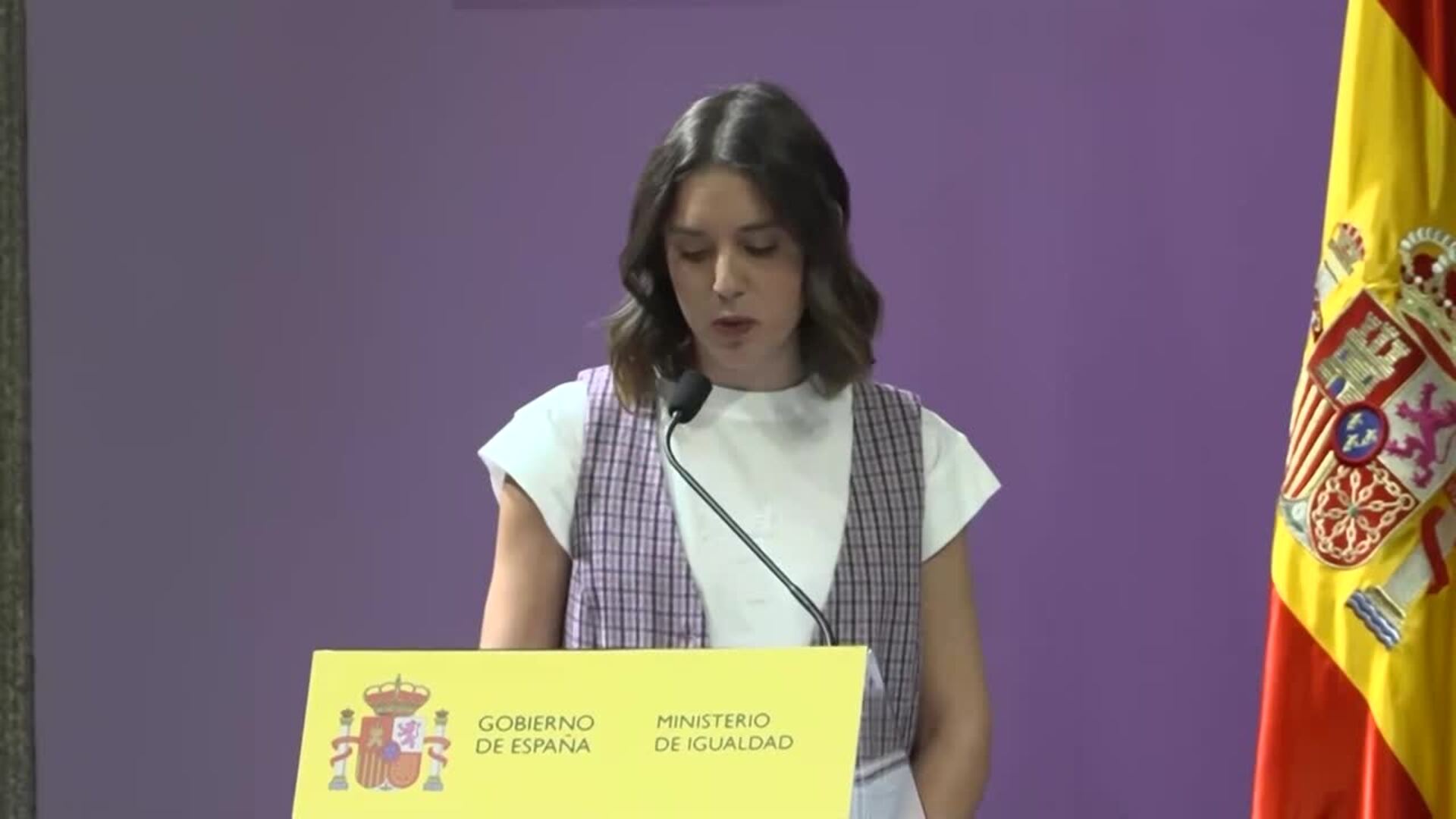 Irene Montero: "Hoy Pedro Sánchez nos echa de este Gobierno"