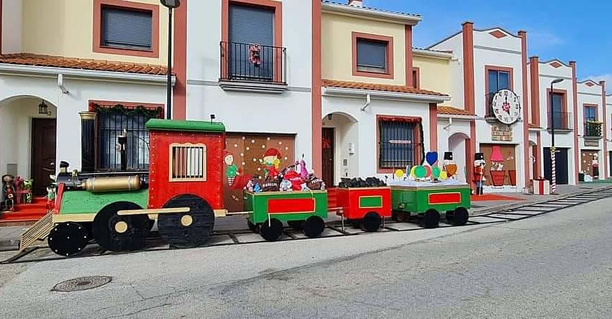 Pueblo Navideño, una calle de Fregenal adornada por los vecinos.
