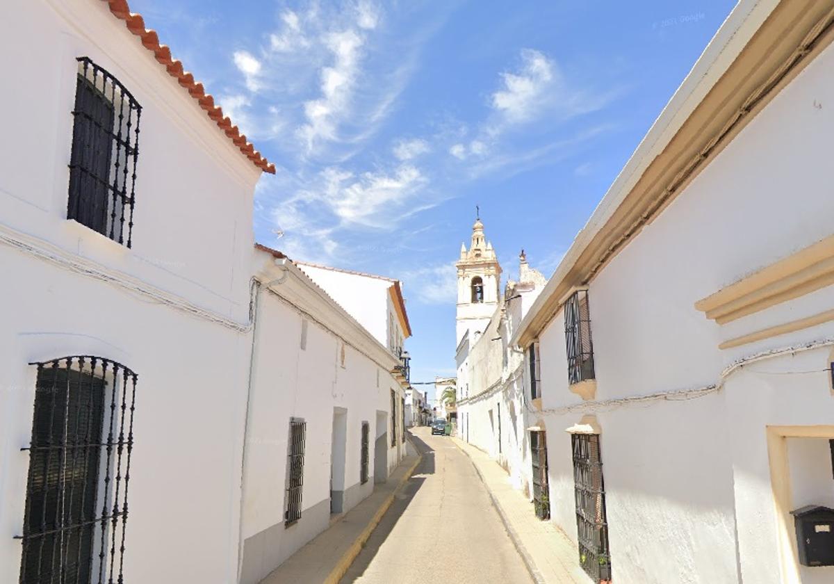 La mayoría de los asaltos ocurrieron en viviendas vacías del centro de la localidad. En la imagen, calle Sevilla.