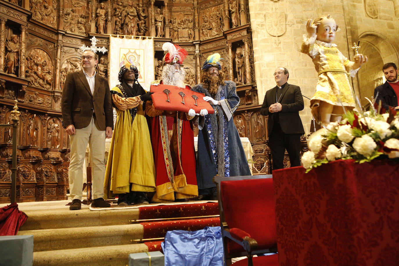 Cálida bienvenida a los Reyes Magos en la concatedral de Santa María de Cáceres