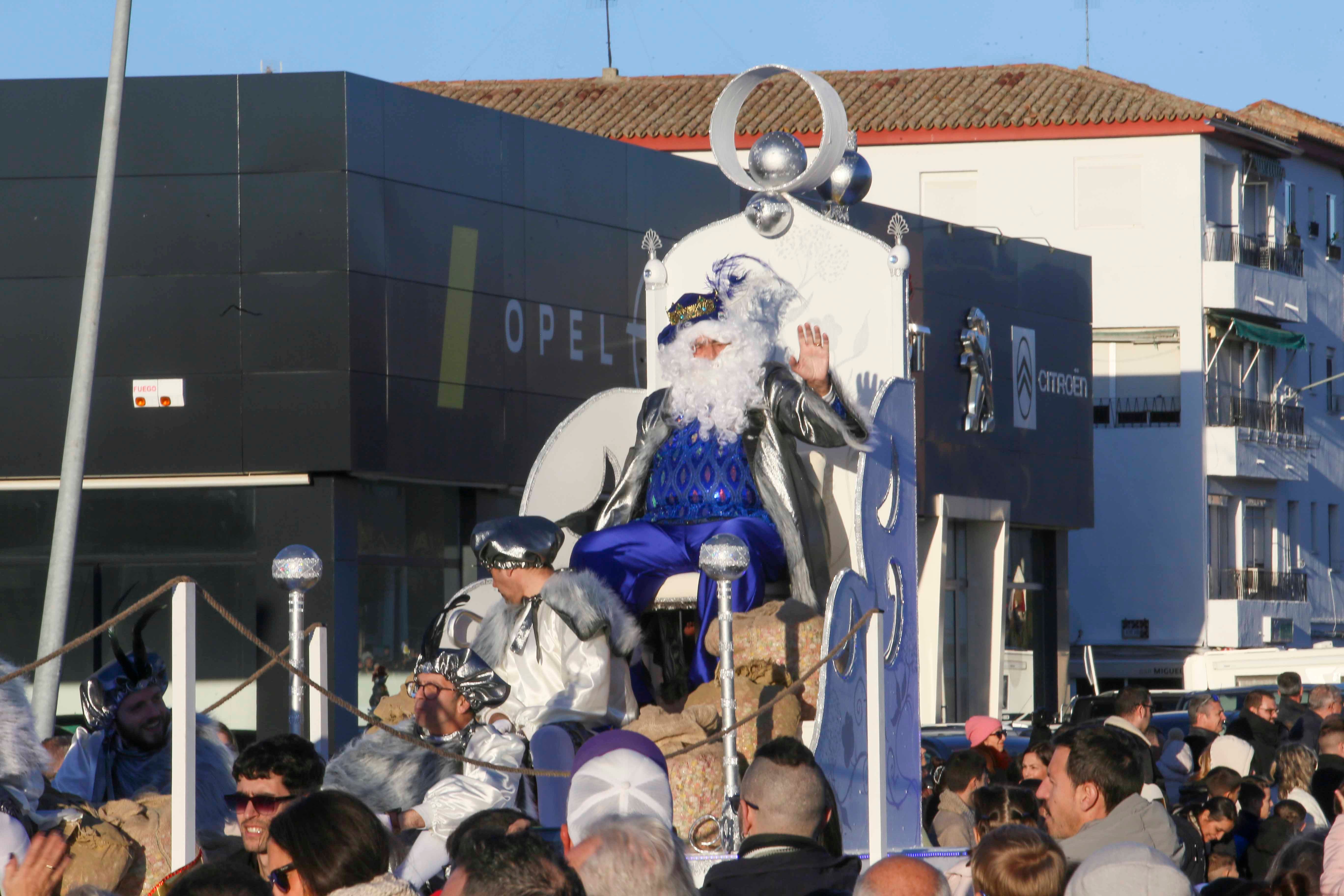 Búscate en el cortejo de los Reyes Magos en Mérida