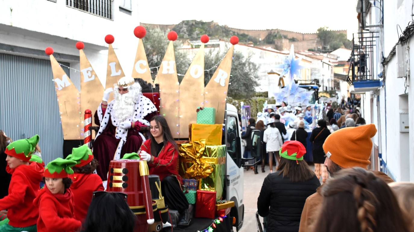 Los Magos de Oriente llenan Alburquerque de ilusión