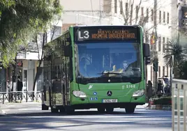 Imagen de archivo del bus urbano de Cáceres.