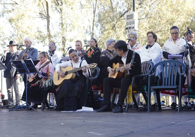 Actuación musical en la romería de los Santos Mártires de 2023.