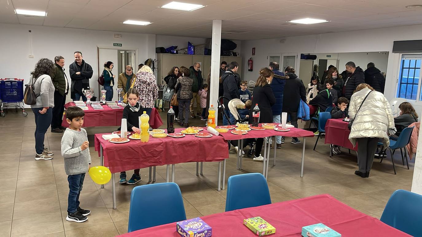 Inauguración de la Biblioteca de Ajedrez del club Ágora