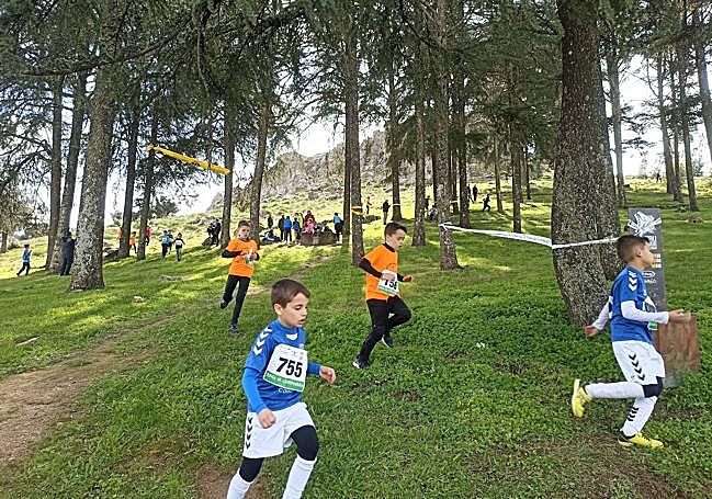 El Risco de San Blas alberga pruebas deportivas, como carreras de la FEXME