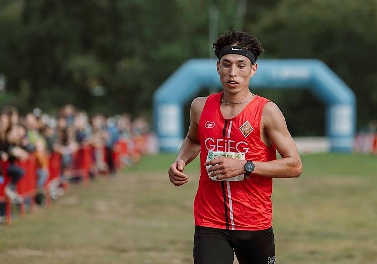 Abderrahim Ougra, durante el cross Ciutat de Girona 2022.