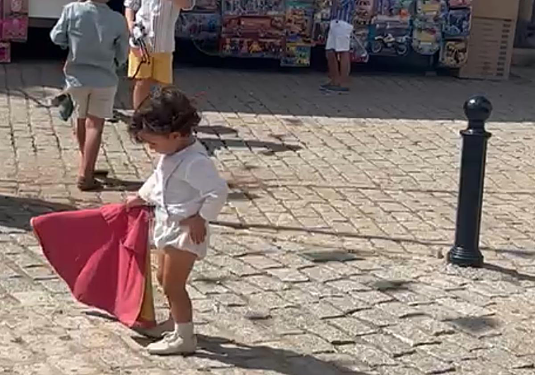 El pequeño Álvaro, 'el torerito' de Badajoz.