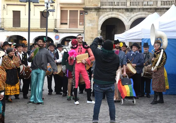 Un momento de la grabación del videoclip en la Plaza Mayor.