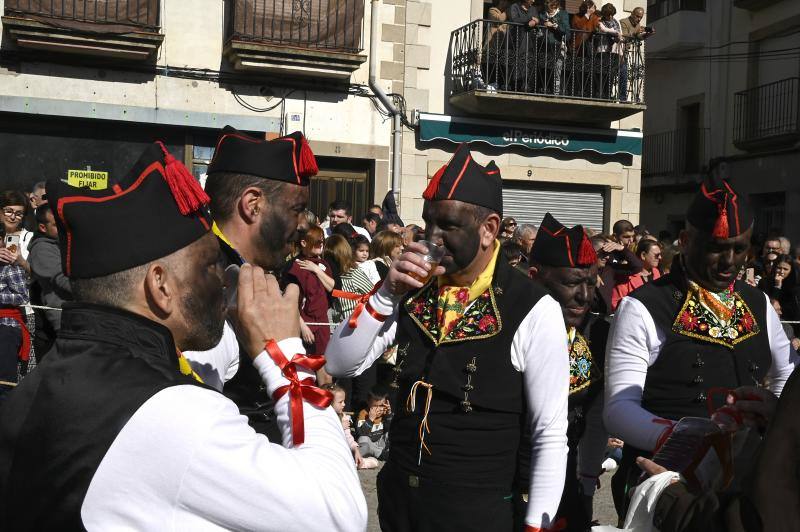 Las mejores imágenes de los Negritos de San Blas de Montehermoso (II)