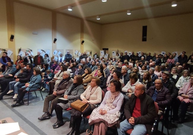 Salón de actos abarrotado el pasado sábado.