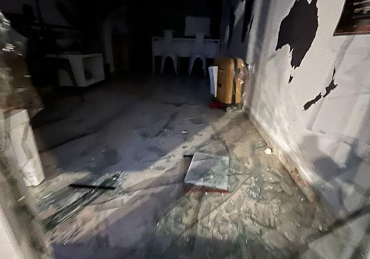 Fotos | Así han quedado los comercios del centro de Badajoz en los que han entrado a robar