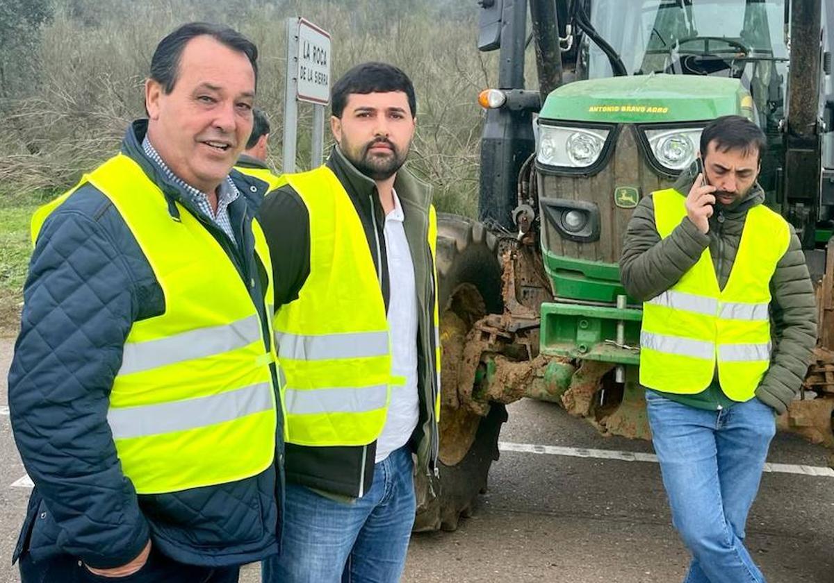 La gente del campo: «No habrá relevo generacional. La tierra se va a quedar para los incendios»