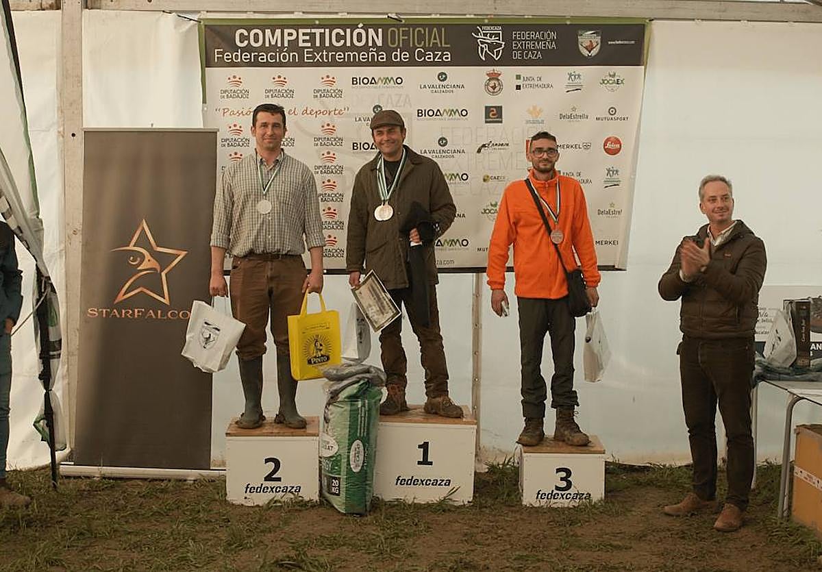 Campeones de Bajo Vuelo. CEDIDA