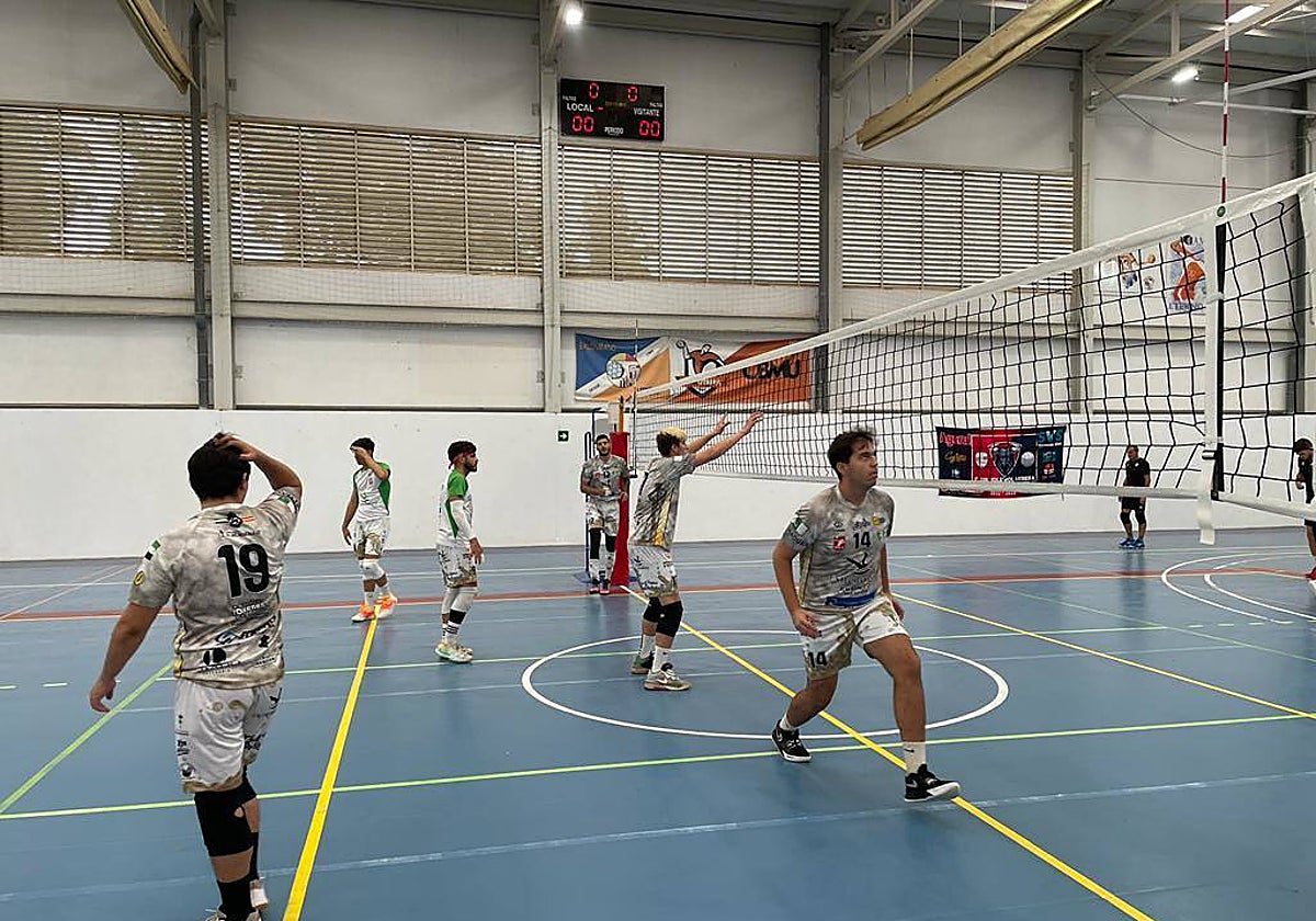 El CV Almendralejo durante un partido de esta temporada.