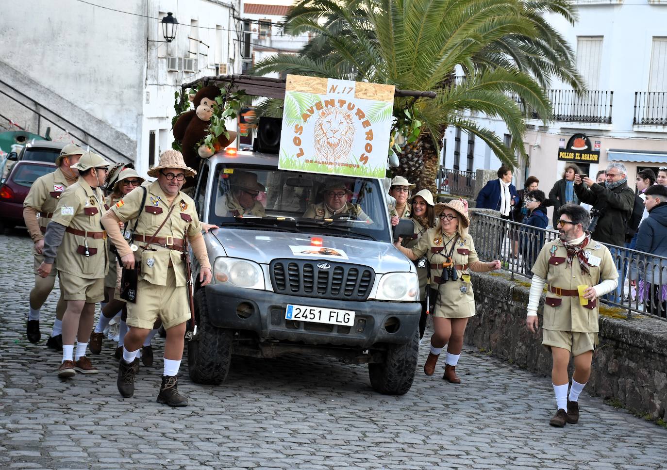 Desfile de comparsas del Carnaval del Buche. Alburquerque 2024