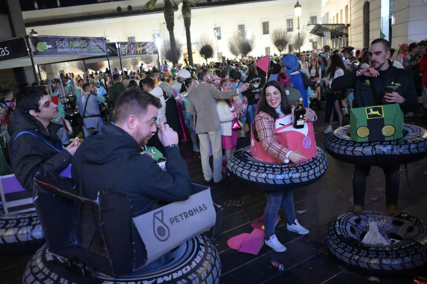 Lo mejor de la primera noche del Carnaval de Badajoz, en imágenes