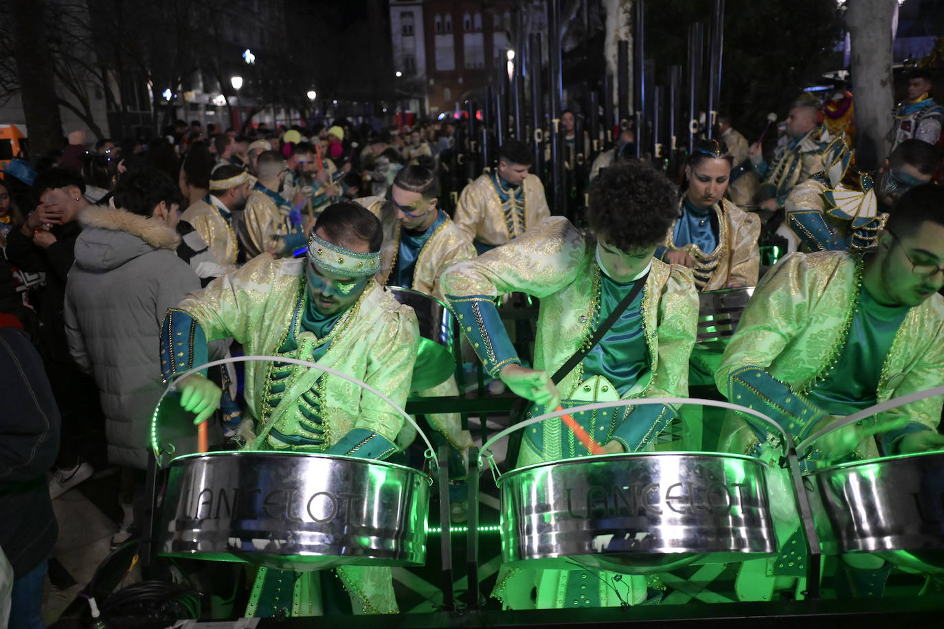 Lo mejor de la primera noche del Carnaval de Badajoz, en imágenes