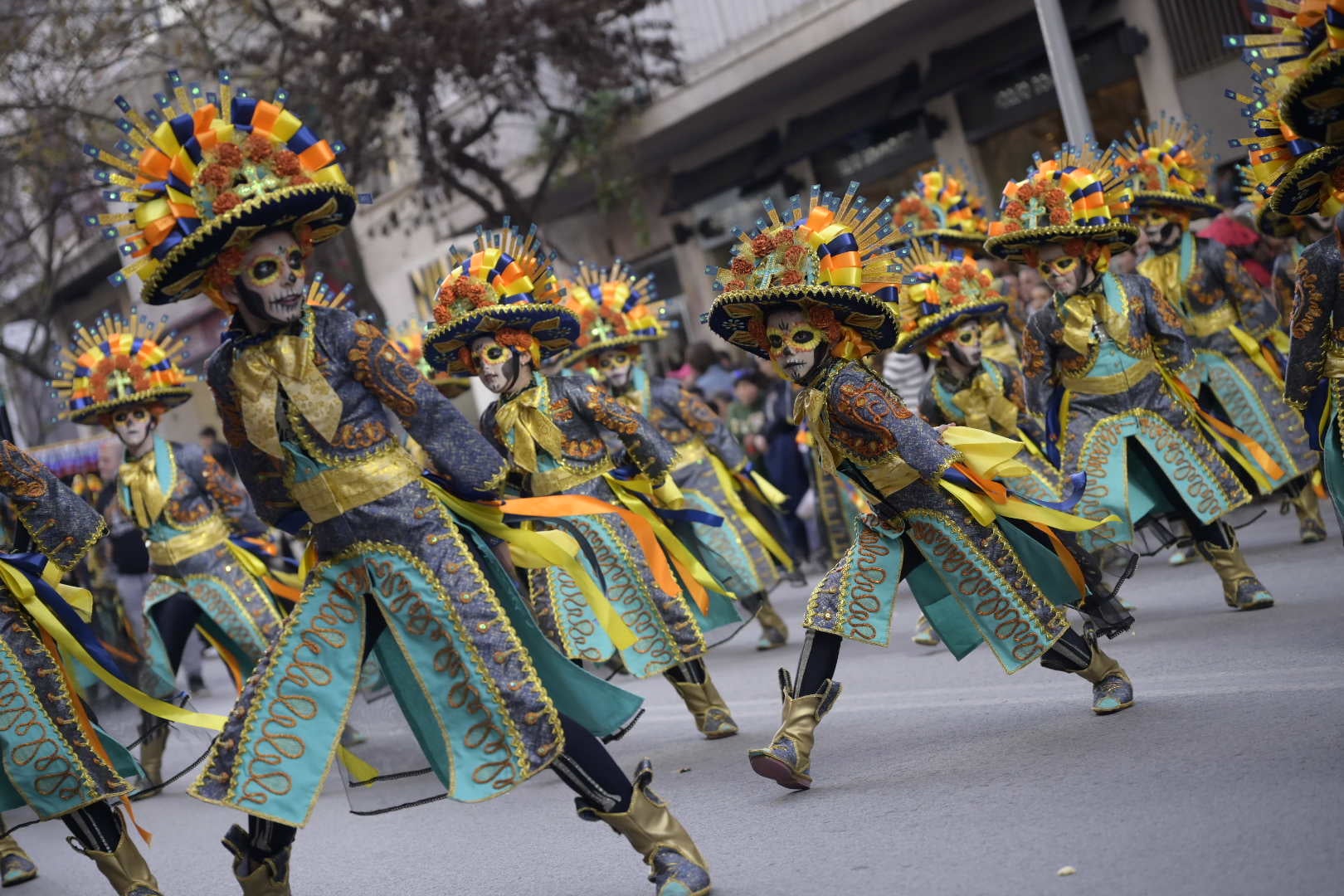 Las mejores imágenes del colorido desfile infantil del Carnaval de Badajoz 2024 (I)