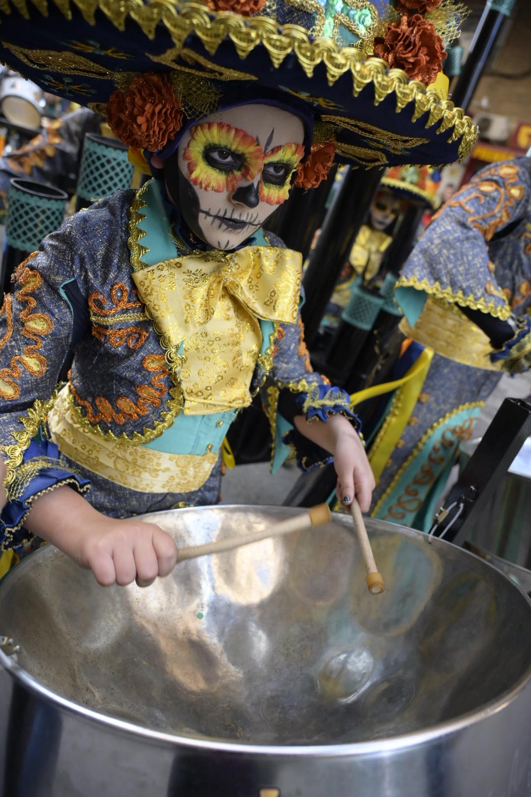 Las mejores imágenes del colorido desfile infantil del Carnaval de Badajoz 2024 (I)