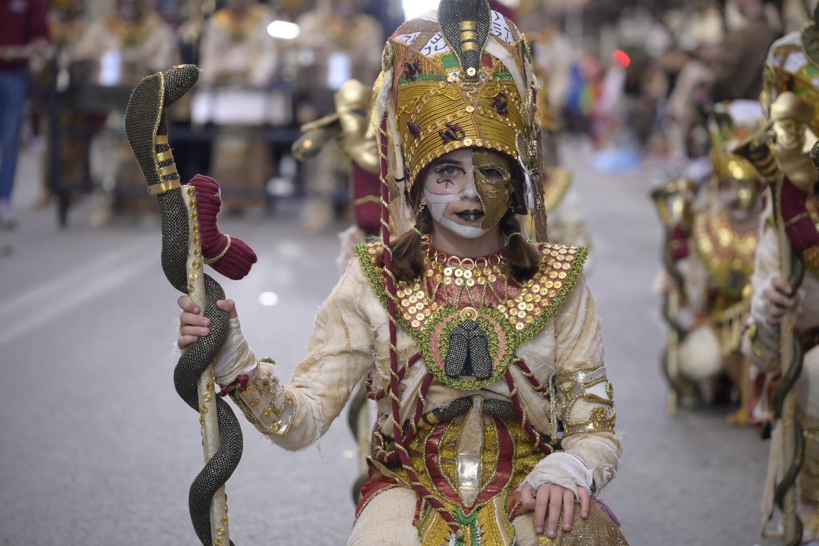 Las mejores imágenes del colorido desfile infantil del Carnaval de Badajoz 2024 (I)