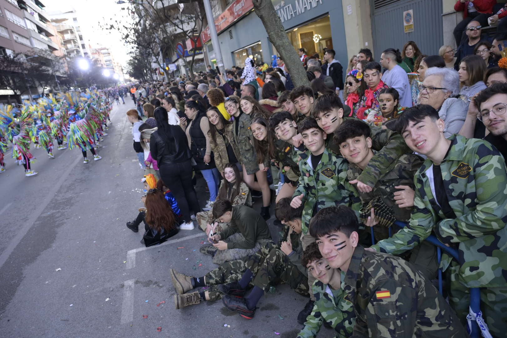 Las mejores imágenes del colorido desfile infantil del Carnaval de Badajoz 2024 (I)