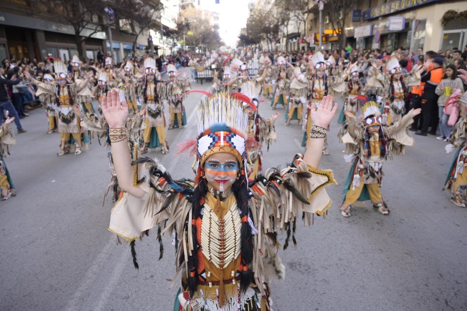 Las mejores imágenes del colorido desfile infantil del Carnaval de Badajoz 2024 (II)