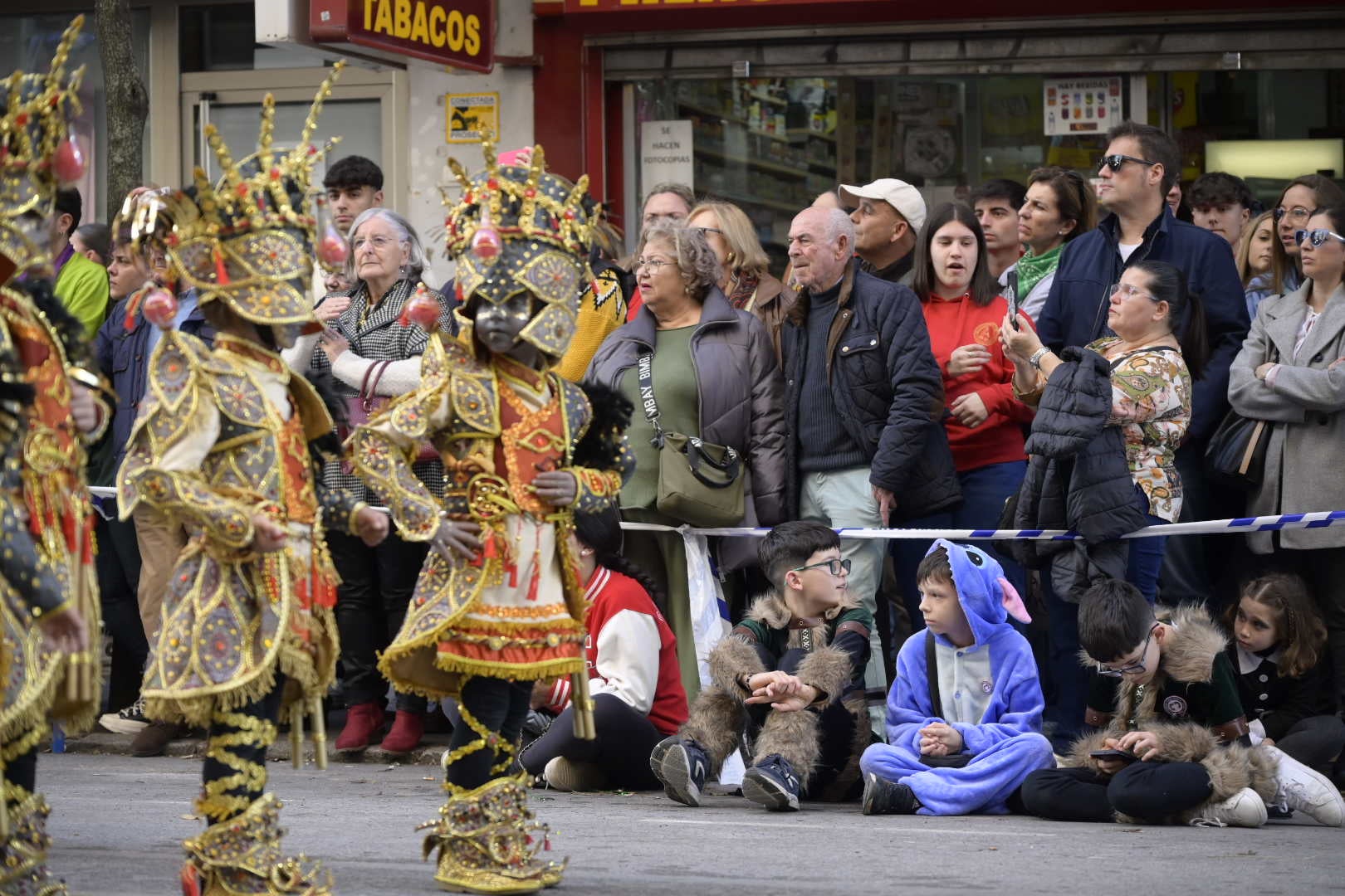 Las mejores imágenes del colorido desfile infantil del Carnaval de Badajoz 2024 (II)