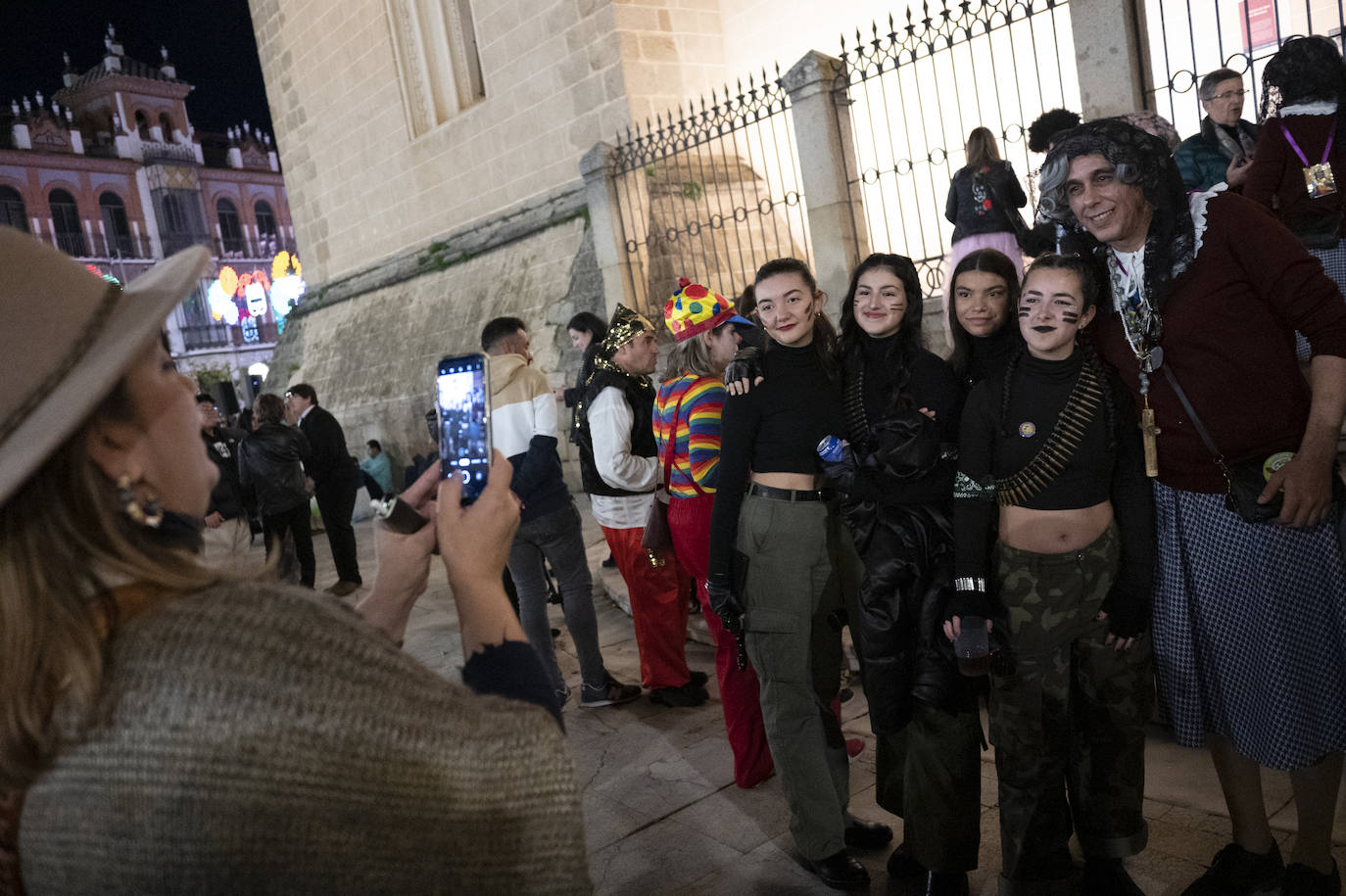 Fotos | Ambiente en el lunes del Carnaval de Badajoz 2024