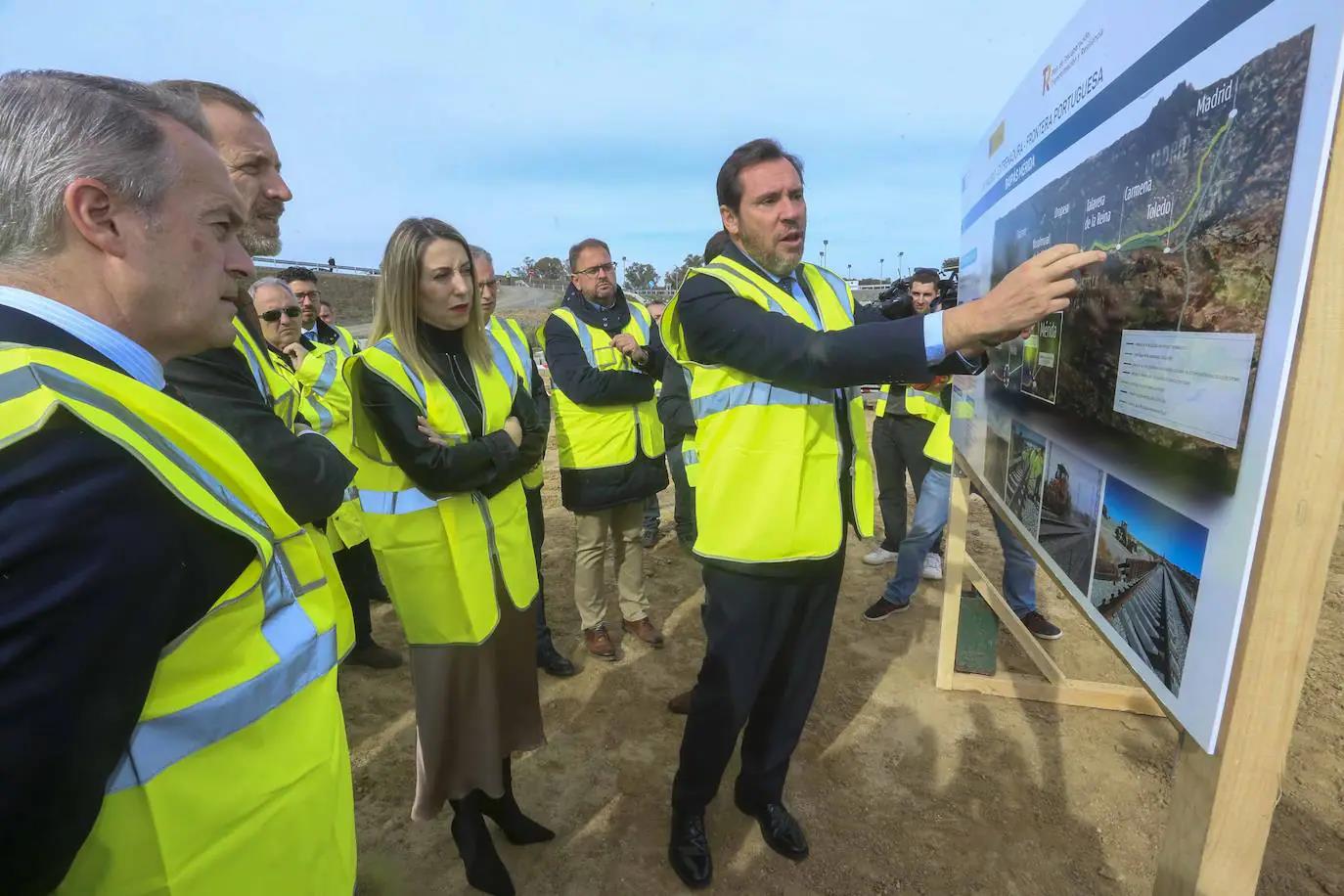 El ministro Óscar Puente durante su visita a Extremadura el pasado 5 de febrero.