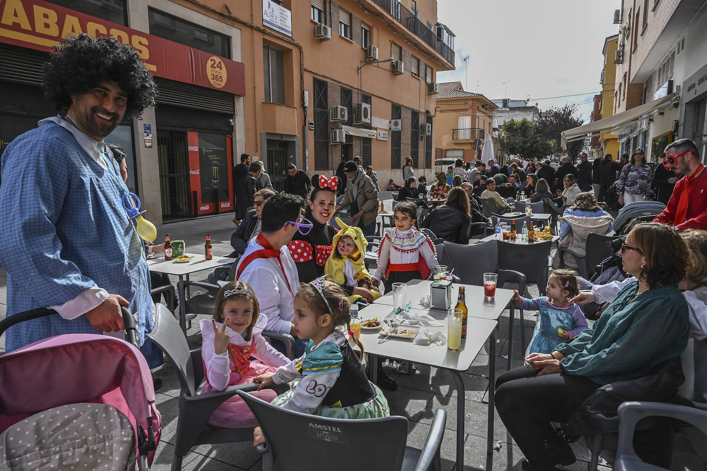 Imágenes del ambiente en San Roque, que no ha llorado a su sardina