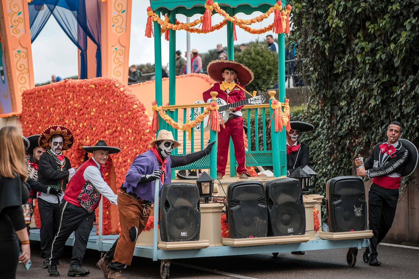 Lo mejor del desfile de comparsas del Carnaval de Mérida, en imágenes
