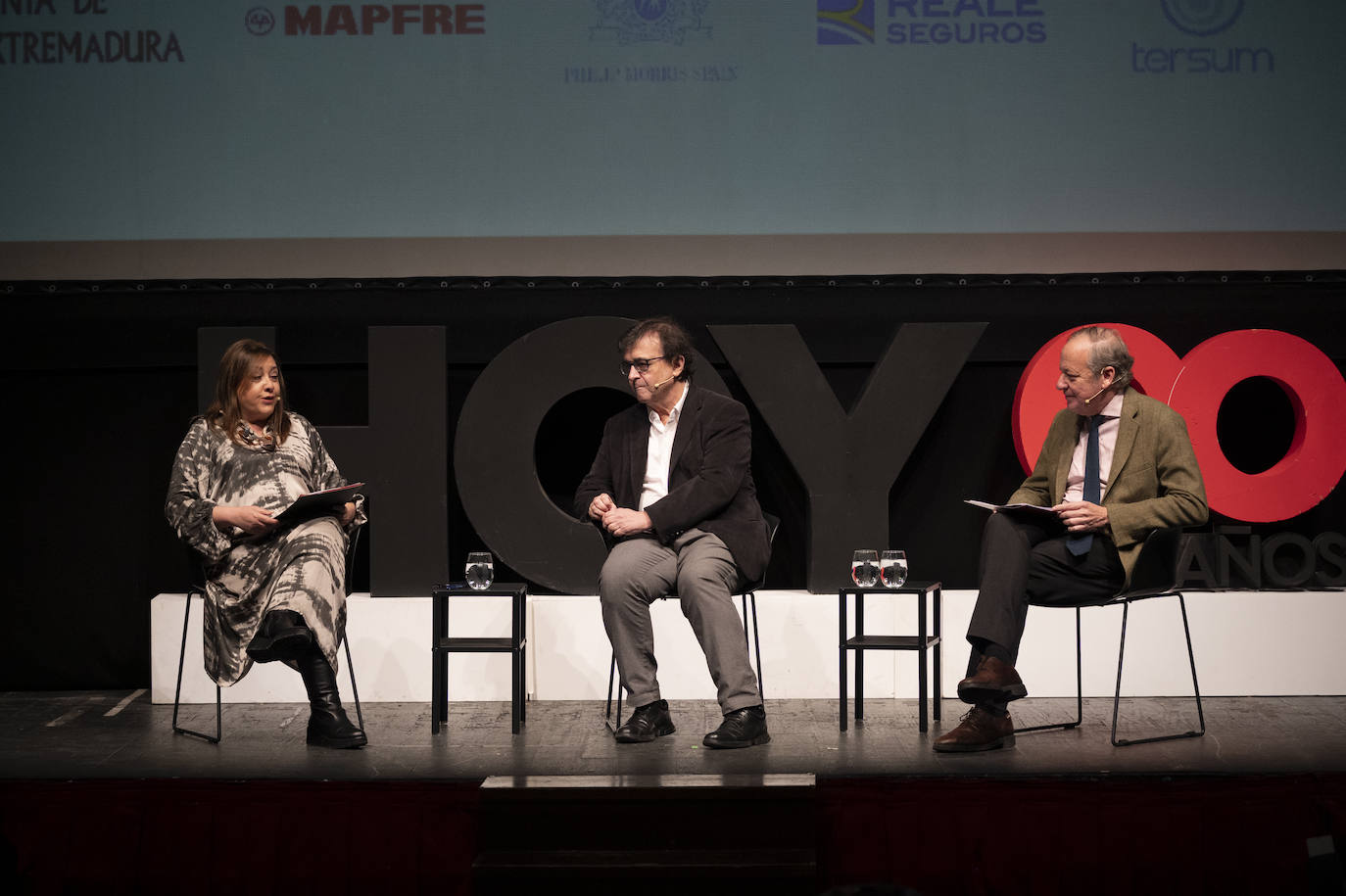 Javier Cercas protaginiza el acto del 90 aniversario de HOY