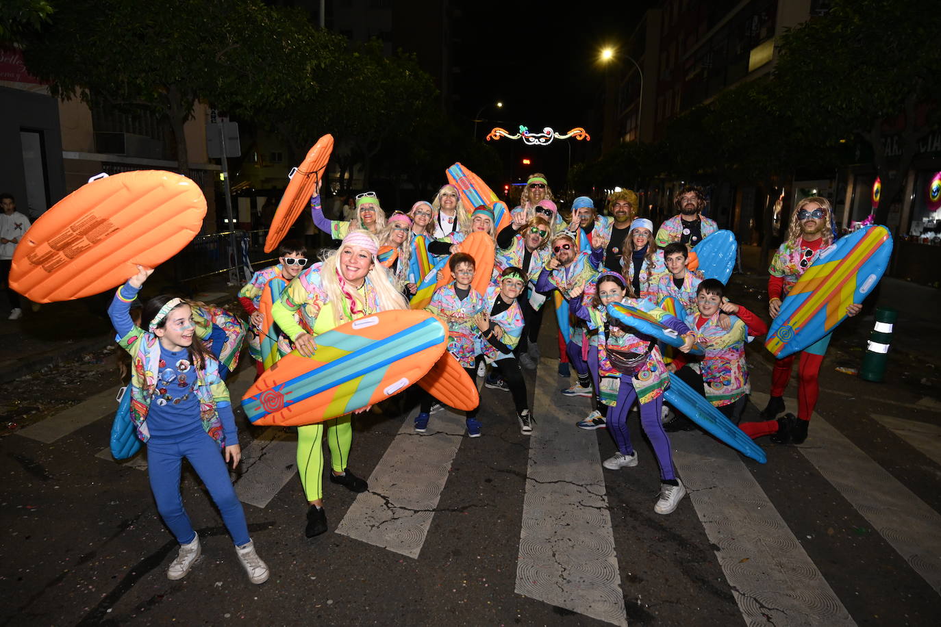Las mejores imágenes de los grupos participantes en el desfile del Carnaval de Badajoz