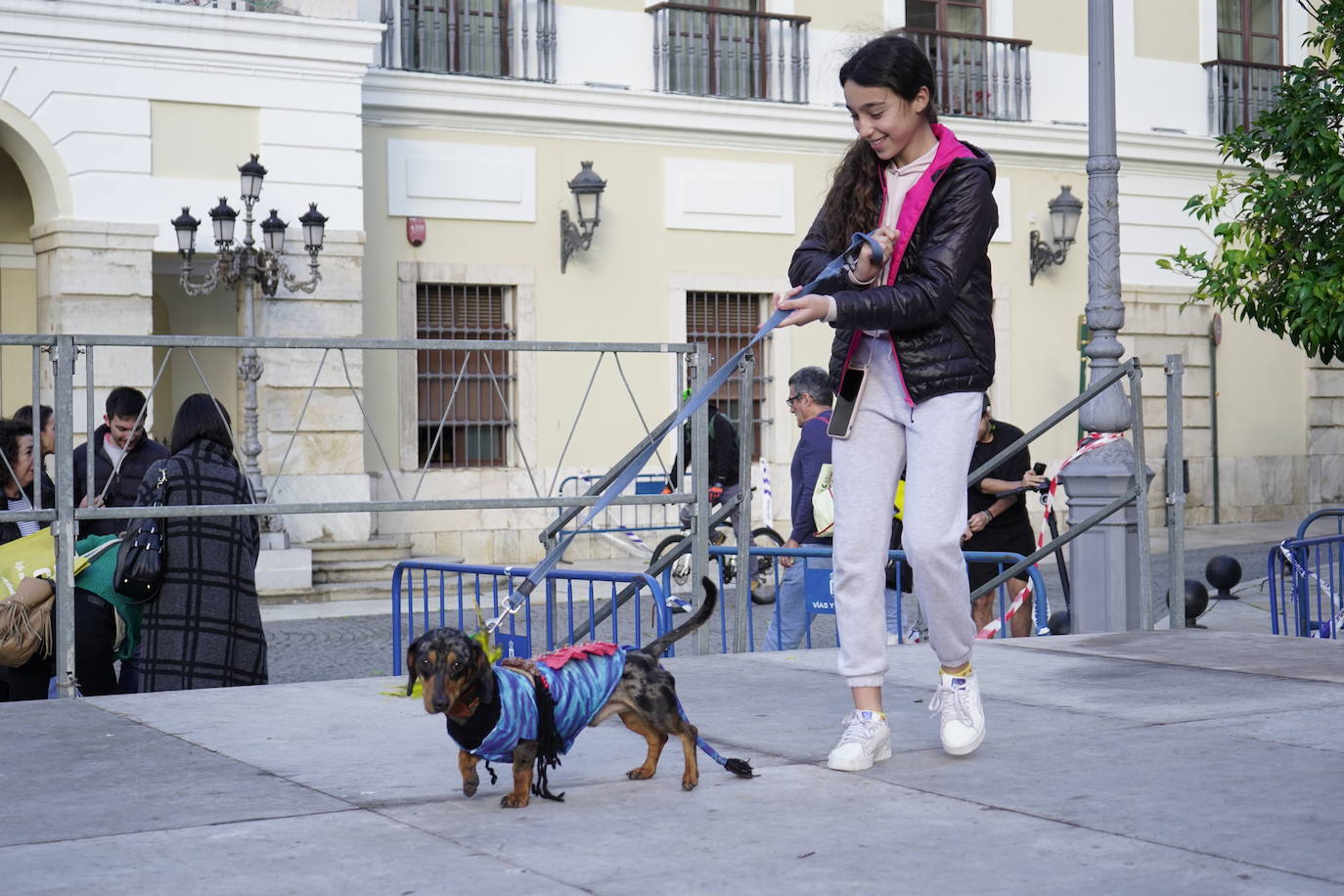 Las mejores imágenes del concurso de disfraces de mascotas del Carnaval de Badajoz