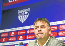 Manuel Franganillo durante la rueda de prensa en la que confirmó la liquidación del club.