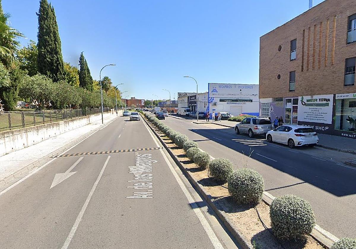 Avenida de los Milagros, lugar en el que ha ocurrido el accidente laboral.