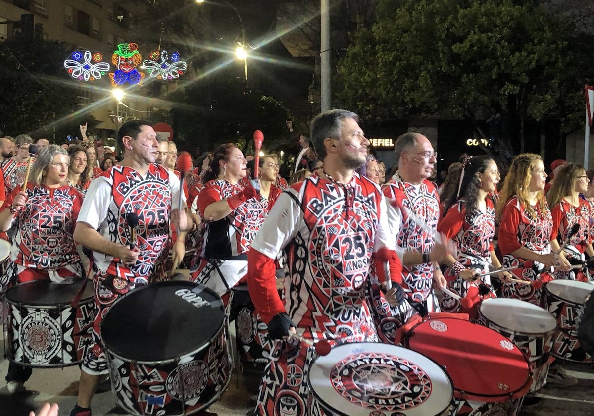 Batalá, la percusión que anima desde hace 20 años el Carnaval de Badajoz