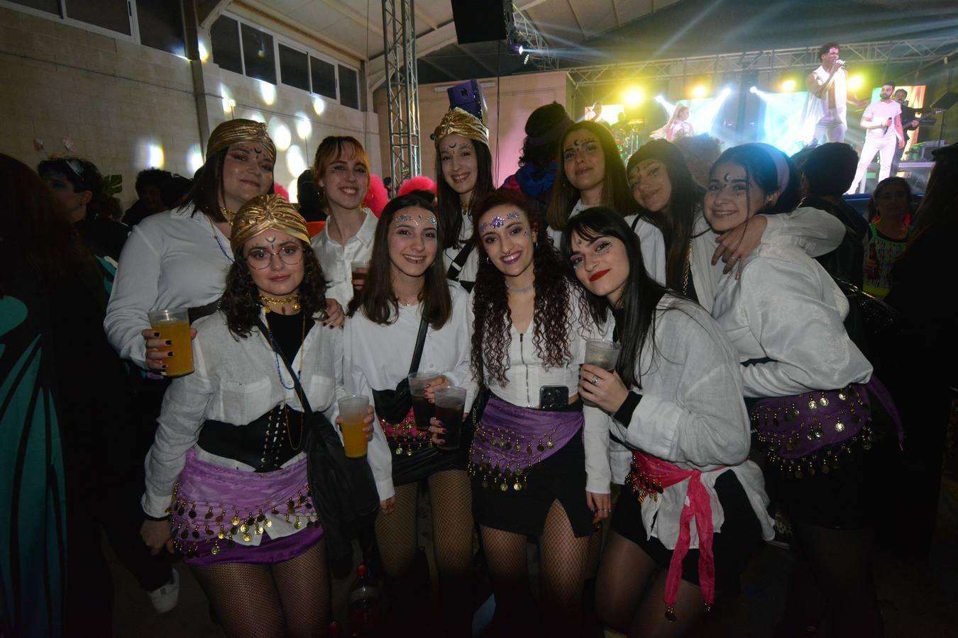 Color, música y buen ambiente en el Carnaval de Fregenal