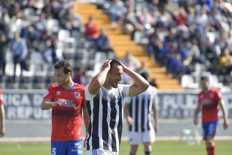 Las mejores imágenes del encuentro entre el Badajoz y el Numancia