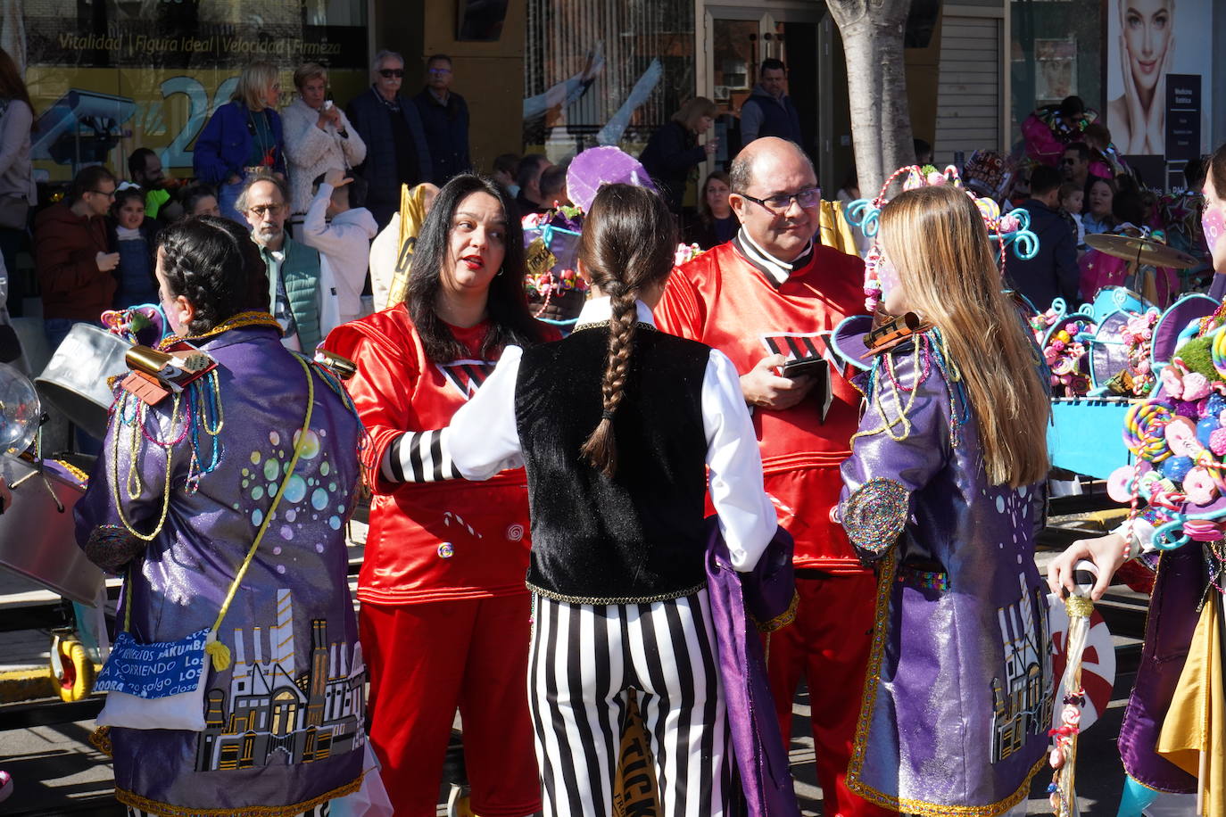 Las mejores imágenes del Desfile despedida del Carnaval de Badajoz 2024 (I)
