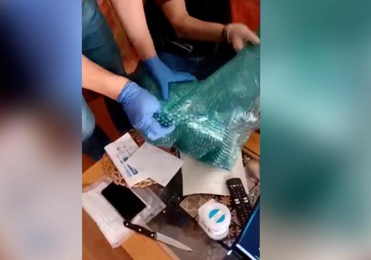 El cura detenido en Don Benito y su pareja distribuían la droga por todo el país