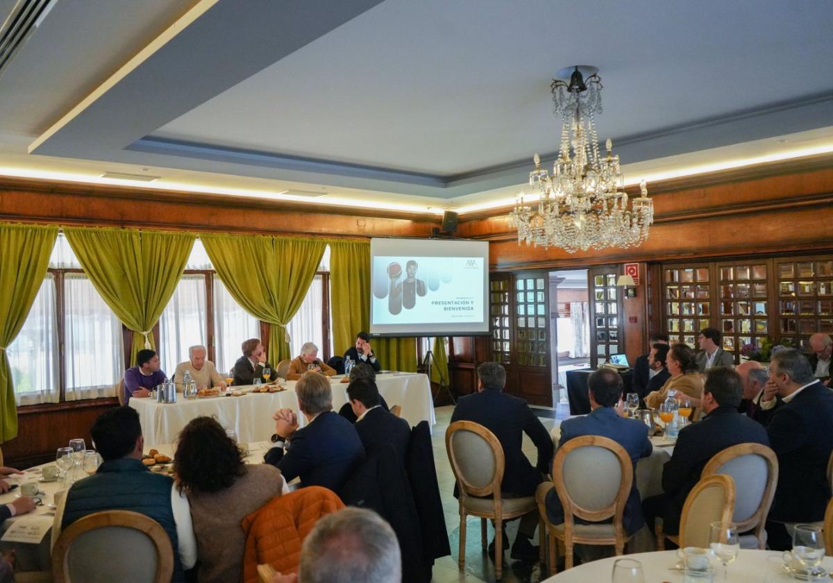 Encuentro informativo del club pacense con los empresarios de Badajoz.