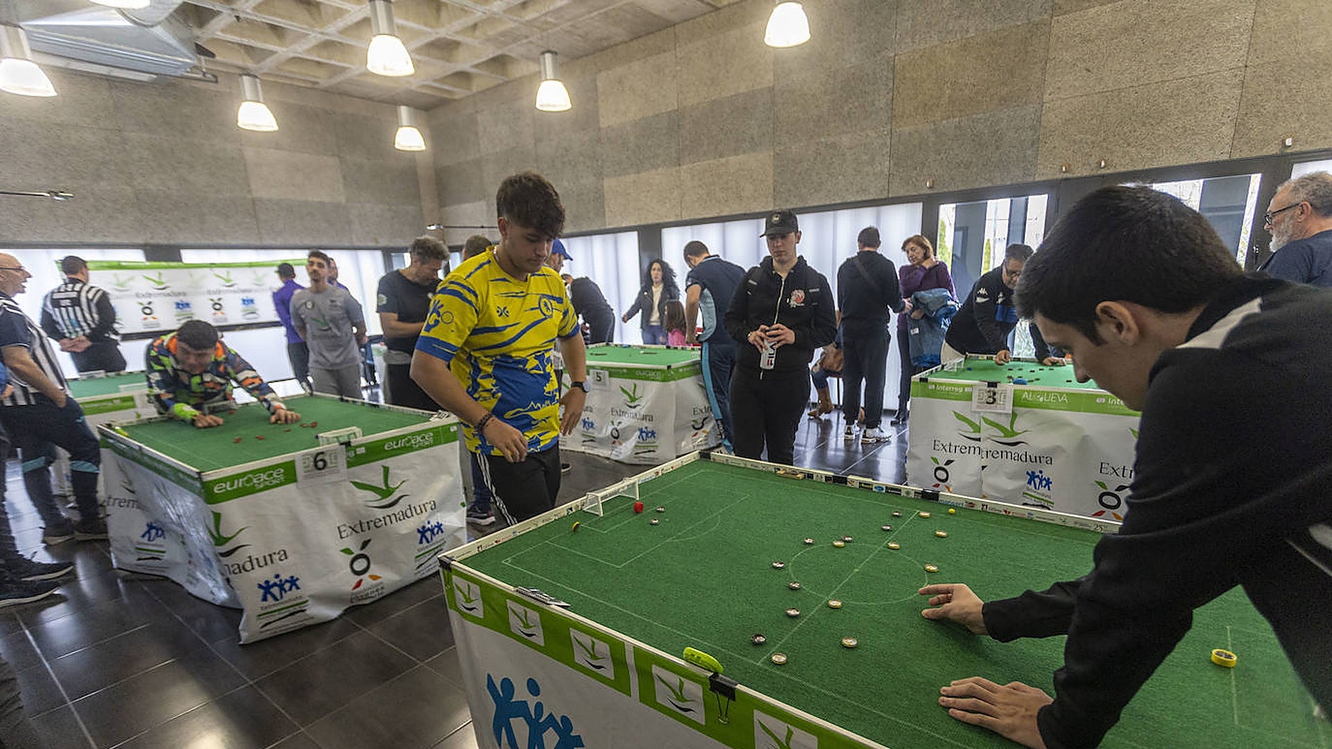Un centenar de jugadores y aficionados se dan cita en el torneo de ...