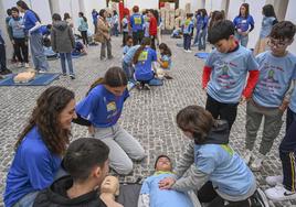 La Unidad Medicalizada de Emergencias de Badajoz cumple un cuarto de siglo